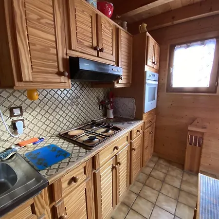 Шале Savoyard Avec Wifi, Proche Pistes De - Fr-1-733-183